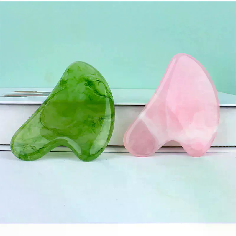Gua Sha Tool Rose Quartz - أدوات غوا شا للوجه من حجر