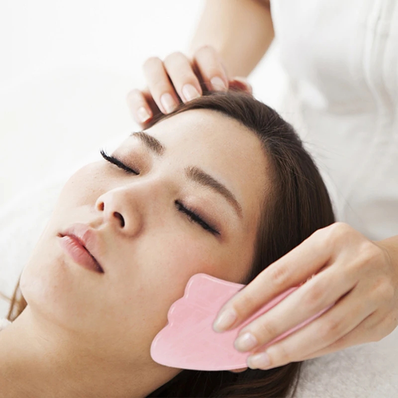 ارتفع الكوارتز غوا شا مجلس الط - مراجعة Gua Sha Tool Rose Quartz وسعره